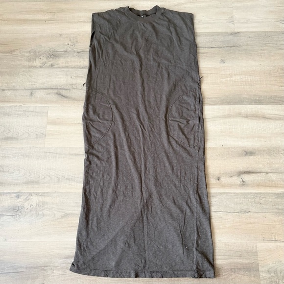 Velvet by Graham & Spencer olive green cotton slub jersey midi dress - Small - Picture 2 of 7